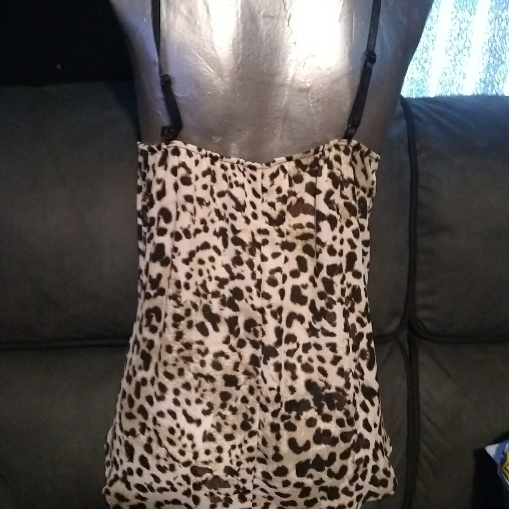 Top - Picture 2 of 4
